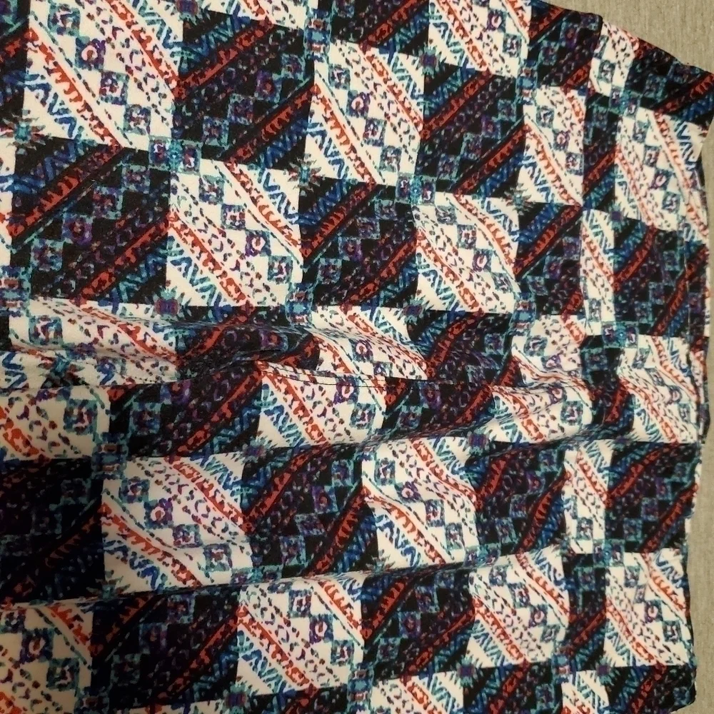 Lularoe OS Leggings - Picture 2 of 2